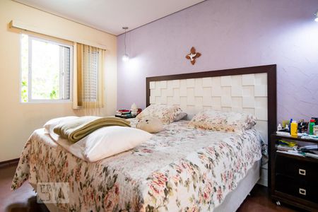 Casa à venda com 332m², 4 quartos e 4 vagasSuíte Master