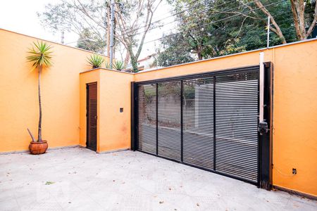 Casa à venda com 332m², 4 quartos e 4 vagasGaragem