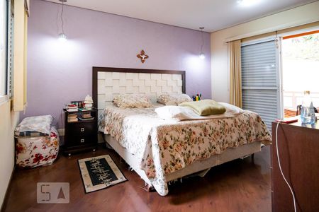 Casa à venda com 332m², 4 quartos e 4 vagasSuíte Master