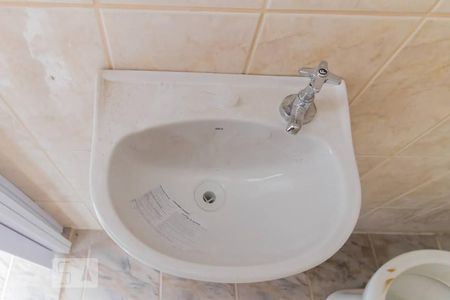 Casa para alugar com 80m², 2 quartos e sem vagaLavabo