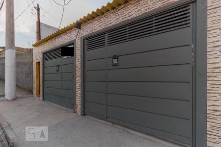 Casa para alugar com 80m², 2 quartos e sem vagaFachada