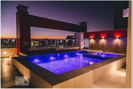 Apartamento para alugar com 50m², 1 quarto e 1 vaga Apartamento para alugar com 50m², 1 quarto e 1 vagaPiscina