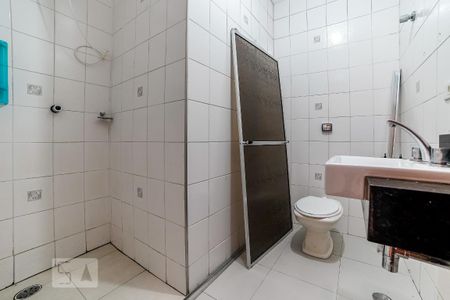 Casa à venda com 135m², 2 quartos e 2 vagas Casa à venda com 135m², 2 quartos e 2 vagasBanheiro