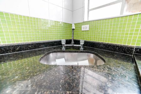 Casa à venda com 135m², 2 quartos e 2 vagas Casa à venda com 135m², 2 quartos e 2 vagasCozinha