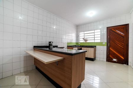 Casa à venda com 135m², 2 quartos e 2 vagas Casa à venda com 135m², 2 quartos e 2 vagasCozinha