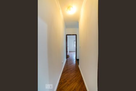 Casa à venda com 135m², 2 quartos e 2 vagas Casa à venda com 135m², 2 quartos e 2 vagasCorredor Quartos