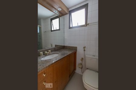 Apartamento à venda com 67m², 2 quartos e 1 vagaBanheiro Suite