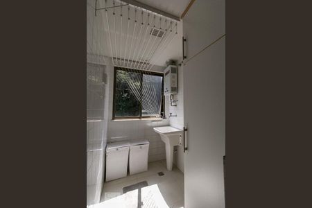 Apartamento à venda com 67m², 2 quartos e 1 vagaÁrea de Serviço