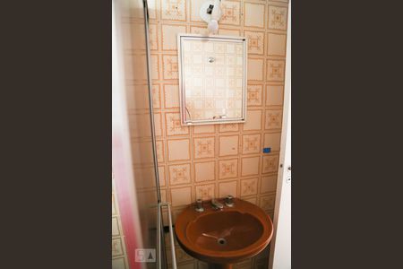 Banheiro de apartamento para alugar com 1 quarto, 50m² em Vila Guarani (z Sul), São Paulo