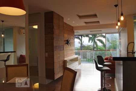 Sala de apartamento para alugar com 2 quartos, 88m² em Barra da Tijuca, Rio de Janeiro