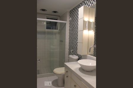 Apartamento para alugar com 88m², 2 quartos e 1 vaga Apartamento para alugar com 88m², 2 quartos e 1 vagaBanheiro da Suíte