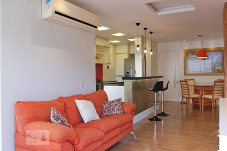 Sala de apartamento para alugar com 2 quartos, 88m² em Barra da Tijuca, Rio de Janeiro