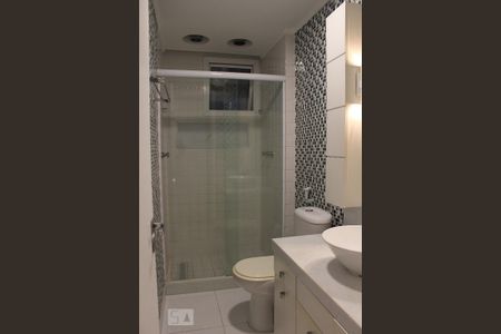 Apartamento para alugar com 88m², 2 quartos e 1 vaga Apartamento para alugar com 88m², 2 quartos e 1 vagaBanheiro da Suíte