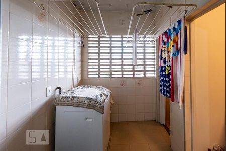 Apartamento para alugar com 70m², 3 quartos e 1 vagaÁrea de Serviço