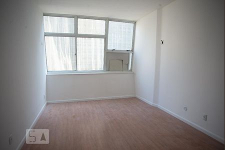 Sala de kitnet/studio para alugar com 1 quarto, 35m² em Centro, Rio de Janeiro