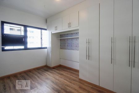Apartamento à venda com 74m², 2 quartos e 2 vagas Apartamento à venda com 74m², 2 quartos e 2 vagasSuíte