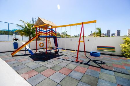 Apartamento à venda com 74m², 2 quartos e 2 vagas Apartamento à venda com 74m², 2 quartos e 2 vagasÁrea Comum - Playground