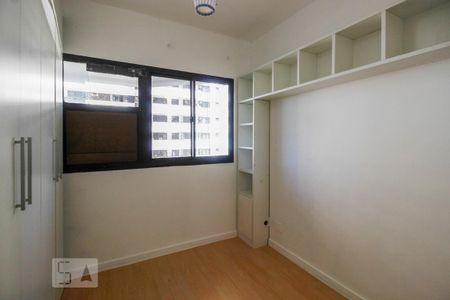 Quarto de apartamento à venda com 2 quartos, 74m² em Barra da Tijuca, Rio de Janeiro