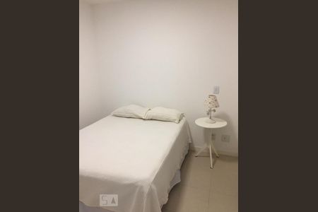 Apartamento para alugar com 80m², 2 quartos e 1 vaga