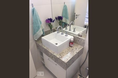 Apartamento para alugar com 80m², 2 quartos e 1 vaga