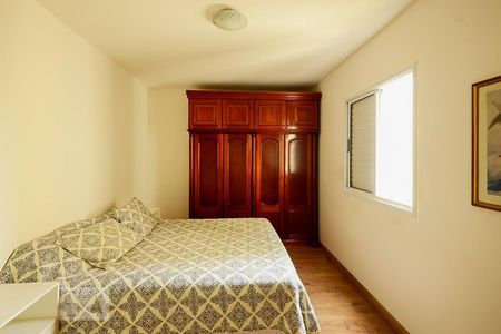 Quarto 2 de apartamento para alugar com 2 quartos, 60m² em Jardim Tupanci, Barueri