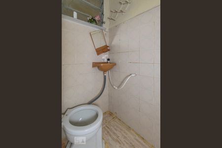 Casa à venda com 70m², 2 quartos e sem vagaBanheiro da Suíte