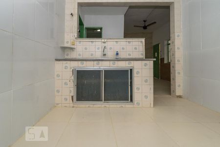 Casa à venda com 70m², 2 quartos e sem vagaCozinha - Armários