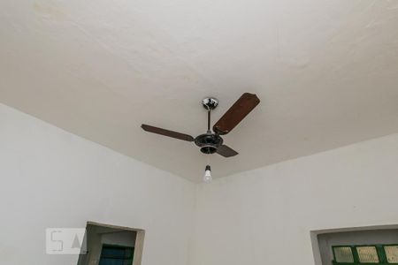 Casa à venda com 70m², 2 quartos e sem vagaQuarto reversível - Ventilador