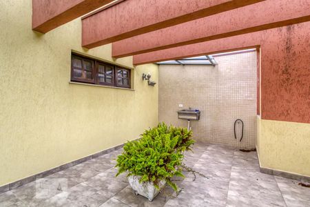 Apartamento para alugar com 180m², 2 quartos e 1 vagaÁrea de Serviço