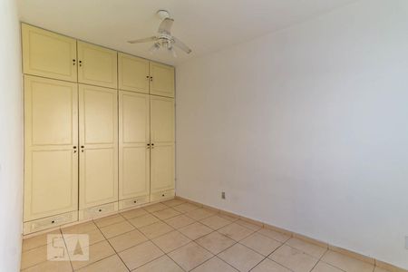 Apartamento para alugar com 66m², 2 quartos e sem vaga Apartamento para alugar com 66m², 2 quartos e sem vagaQuarto 2