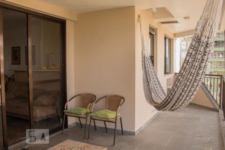 Apartamento para alugar com 108m², 2 quartos e 1 vaga Apartamento para alugar com 108m², 2 quartos e 1 vagaVaranda da Sala
