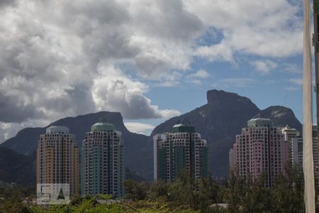 Apartamento para alugar com 108m², 2 quartos e 1 vaga Apartamento para alugar com 108m², 2 quartos e 1 vagaVista da Varanda do Quarto