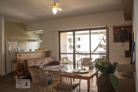 Sala de apartamento para alugar com 2 quartos, 108m² em Barra da Tijuca, Rio de Janeiro