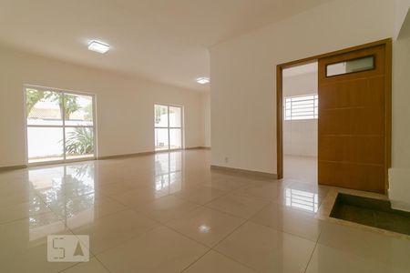 Sala 01 de casa à venda com 7 quartos, 248m² em Cidade Universitária (barão Geraldo), Campinas