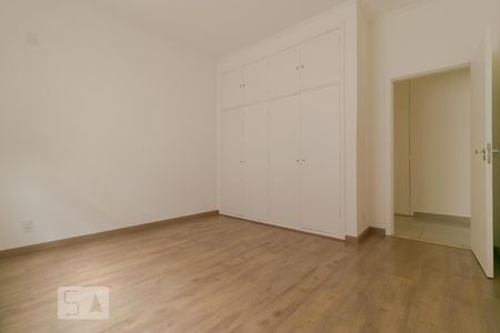 Casa à venda com 248m², 7 quartos e 4 vagasQuarto 02