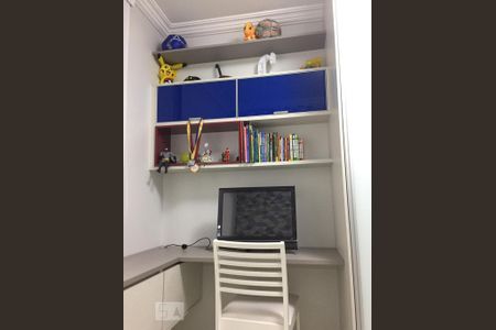 Quarto 2 de apartamento para alugar com 3 quartos, 90m² em Cavalhada, Porto Alegre