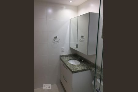 Apartamento para alugar com 90m², 3 quartos e 2 vagas Apartamento para alugar com 90m², 3 quartos e 2 vagasBanheiro