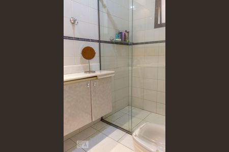 Apartamento à venda com 280m², 4 quartos e 4 vagasBanheiro da Suíte 2