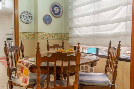 Apartamento à venda com 280m², 4 quartos e 4 vagasCopa