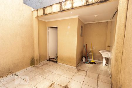 Casa à venda com 80m², 2 quartos e 1 vagaÁrea de Serviço