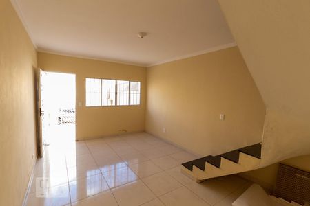 Sala de casa à venda com 2 quartos, 80m² em Jardim Piqueroby, São Paulo