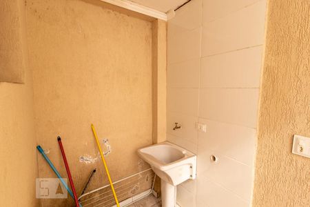 Casa à venda com 80m², 2 quartos e 1 vagaÁrea de Serviço