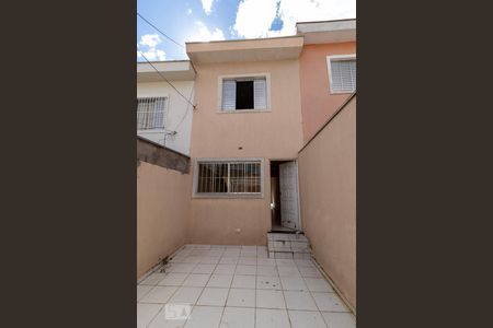 Casa à venda com 80m², 2 quartos e 1 vagaFachada