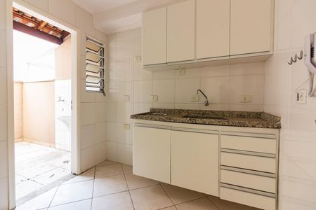 Casa de condomínio para alugar com 80m², 2 quartos e 2 vagasCozinha