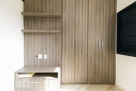 Quarto 1 - Armários de apartamento à venda com 3 quartos, 86m² em Jardim Aeroporto, São Paulo