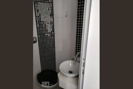 Apartamento para alugar com 110m², 3 quartos e sem vagaBanheiro de Serviço