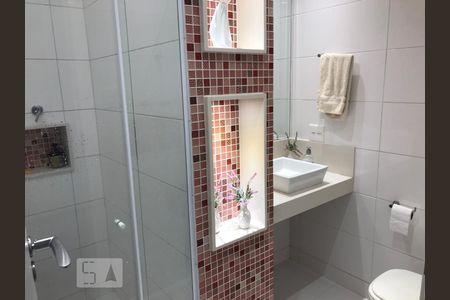 Apartamento para alugar com 110m², 3 quartos e sem vagaBanheiro