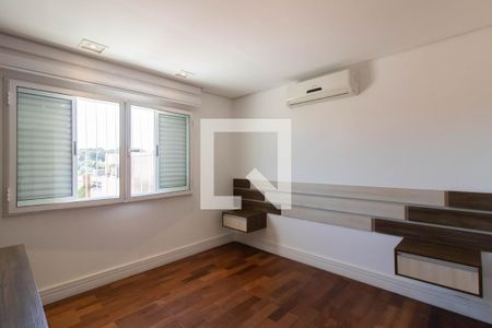 Suíte 1 de casa para alugar com 3 quartos, 400m² em Jardim Maia, Guarulhos
