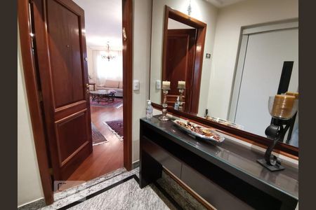 Hall de Entrada de apartamento à venda com 3 quartos, 150m² em Vila Andrade, São Paulo