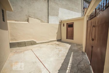 Casa para alugar com 100m², 1 quarto e 1 vaga Casa para alugar com 100m², 1 quarto e 1 vagaGaragem
